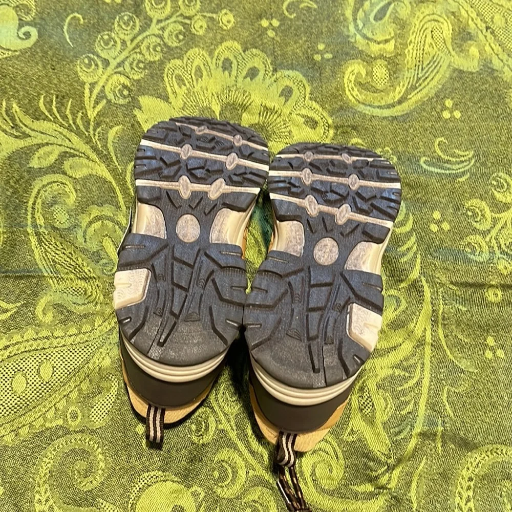 New Avalanche Hiking Boots - Picture 4 of 6